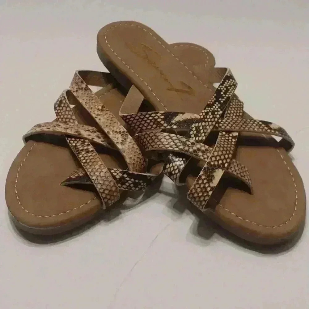 Seven7 London Faux Laether Thong Strappy Sandals Size 38